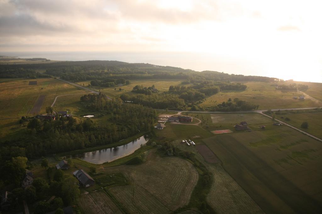 Liedags Guesthouse Jurkalne Kültér fotó
